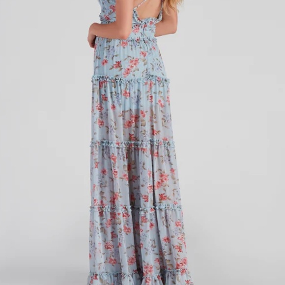 Windsor Dresses & Skirts - Quinn Formal Floral Ruffled A-Line Dress size XL